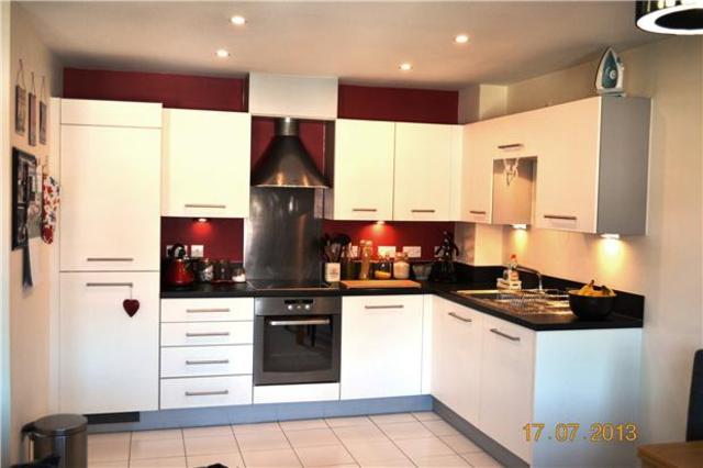  Image of 1 bedroom Flat to rent in Addison Road Tunbridge Wells TN2 at Kent, TN2 3GG
