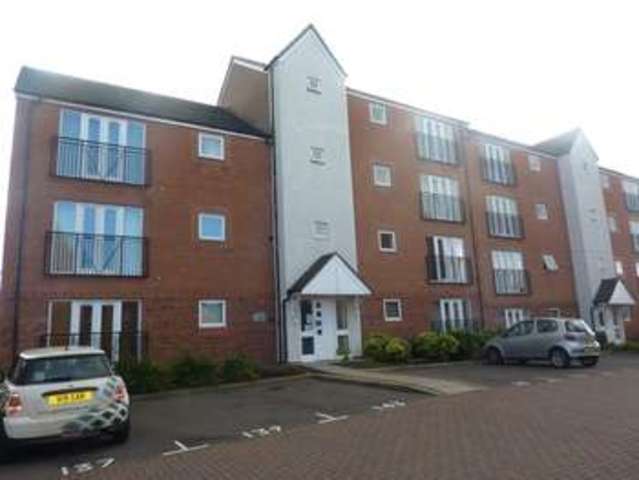 Image of 2 bedroom Flat to rent in Terret Close Walsall WS1 at Terret Close Aintree House Walsall, WS1 1EN