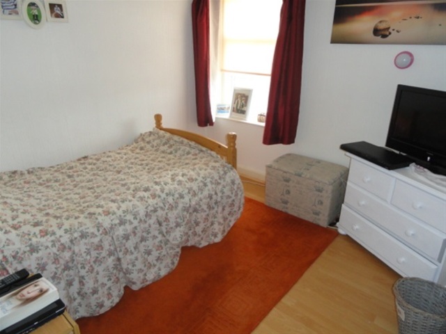  Image of 5 bedroom Terraced house for sale in Albert Road Saltaire Shipley BD18 at Saltaire, Shipley, BD18 4NS