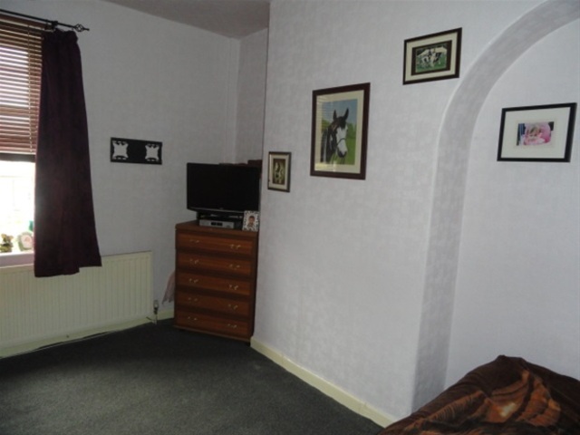  Image of 5 bedroom Terraced house for sale in Albert Road Saltaire Shipley BD18 at Saltaire, Shipley, BD18 4NS