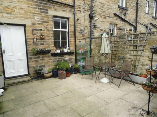  Image of 5 bedroom Terraced house for sale in Albert Road Saltaire Shipley BD18 at Saltaire, Shipley, BD18 4NS