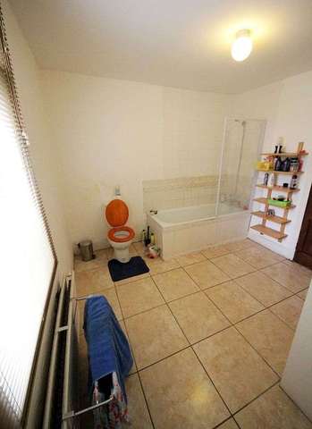  Image of 3 bedroom Detached house to rent in Albion Road London N16 at Albion Road Newington Green London, N16 9PL