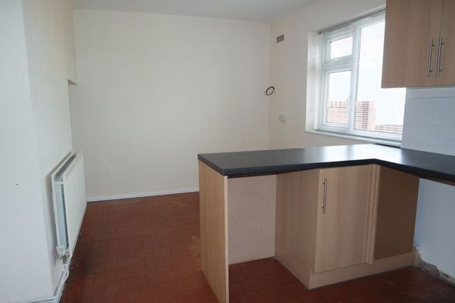  Image of 3 bedroom Semi-Detached house to rent in Allendale Walk Blurton Stoke-on-Trent ST3 at Allendale Walk Blurton Stoke-On-Trent, ST3 3HJ