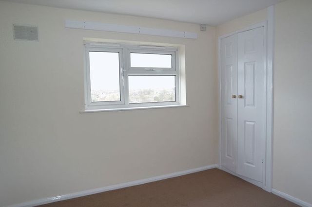  Image of 3 bedroom Semi-Detached house to rent in Allendale Walk Blurton Stoke-on-Trent ST3 at Allendale Walk Blurton Stoke-On-Trent, ST3 3HJ