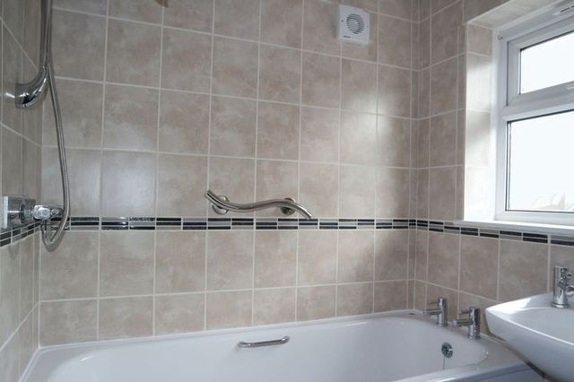  Image of 3 bedroom Semi-Detached house to rent in Allendale Walk Blurton Stoke-on-Trent ST3 at Allendale Walk Blurton Stoke-On-Trent, ST3 3HJ