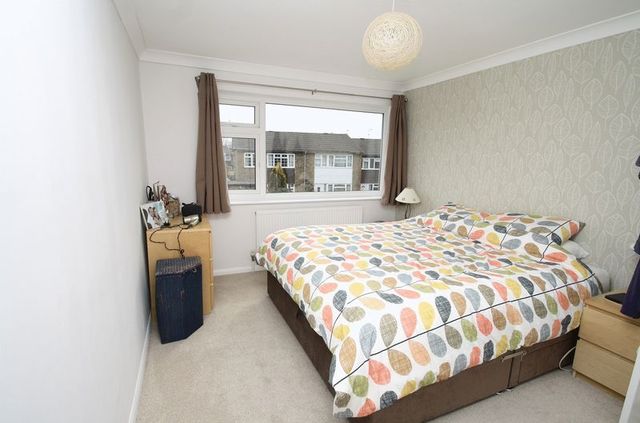  Image of 3 bedroom Semi-Detached house to rent in Almond Walk Hazlemere High Wycombe HP15 at Almond Walk Hazlemere High Wycombe, HP15 7RE