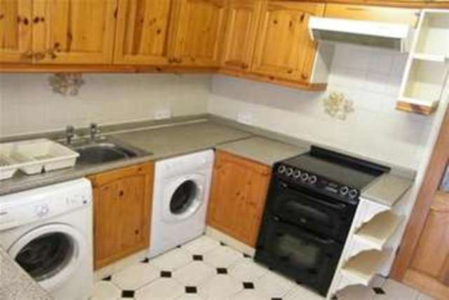  Image of 4 bedroom Detached house to rent in Yellow Hammers Alton GU34 at Alton, GU34 2JR