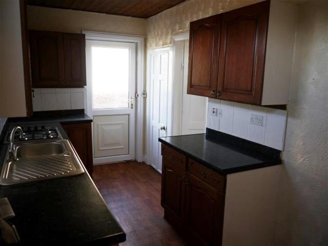  Image of 3 bedroom Semi-Detached house to rent in Anlaby Street Laisterdyke Bradford BD4 at Bradford  Tong Street, BD4 8PS