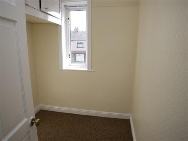  Image of 3 bedroom Semi-Detached house to rent in Anlaby Street Laisterdyke Bradford BD4 at Bradford  Tong Street, BD4 8PS