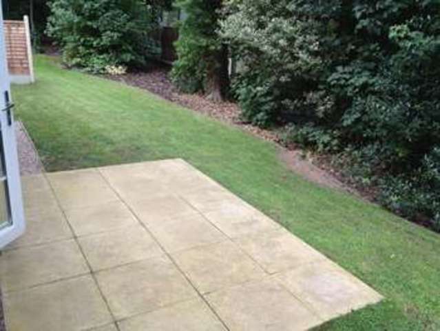  Image of 2 bedroom Flat to rent in Tennyson Road Dudley DY3 at 29-31 Tennyson Road Lower Gornal Dudley, DY3 3AH
