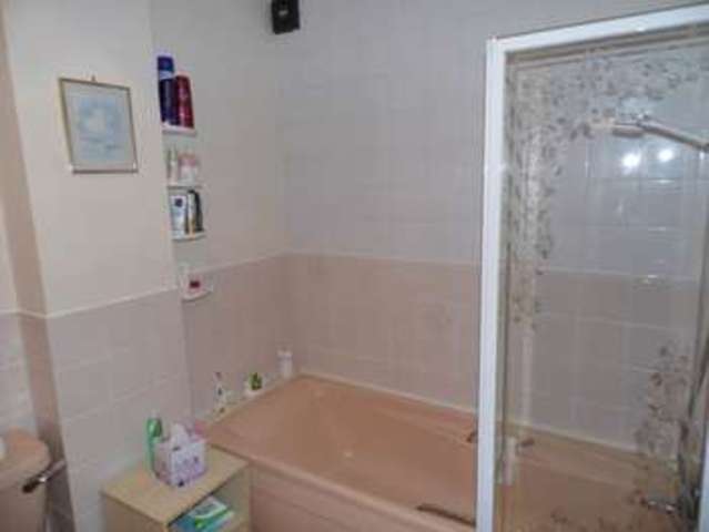  Image of 1 bedroom Flat to rent in Appletree Court Worle Weston-super-Mare BS22 at Worle Weston-super-Mare St Georges, BS22 6BA