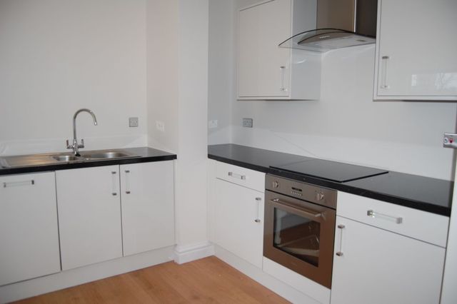  Image of 2 bedroom Apartment to rent in Caistor Drive Bracebridge Heath Lincoln LN4 at Bracebridge Heath Lincoln Bracebridge Heath, LN4 2TA