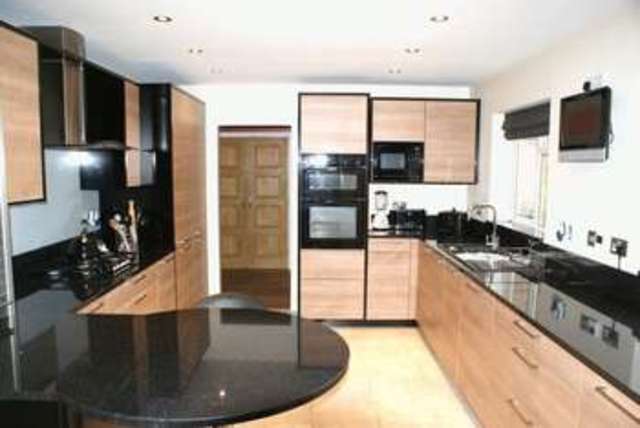  Image of 5 bedroom Detached house for sale in Arbor Lane Winnersh Wokingham RG41 at Arbor Lane Winnersh Wokingham, RG41 5JD