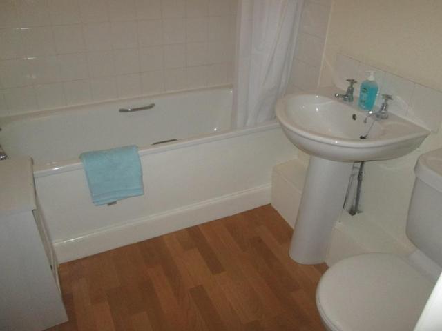  Image of 3 bedroom Flat to rent in Arbroath Road Dundee DD4 at Stobswell Dundee Dundee, DD4 6HJ