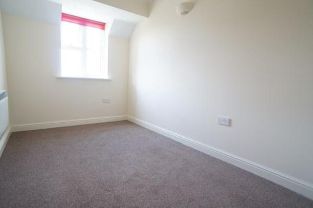  Image of 2 bedroom Apartment to rent in Arthurs Close Emersons Green Bristol BS16 at Emersons Green  Bristol, BS16 7JB