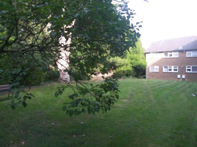  Image of 3 bedroom Houses for sale in Arundel Gardens London N21 at Arundel Gardens Winchmore Hill Winchmore Hill, N21 3AD