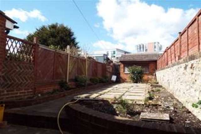  Image of 2 bedroom Detached house to rent in Apsley Street Ashford TN23 at Ashford, TN23 1LF