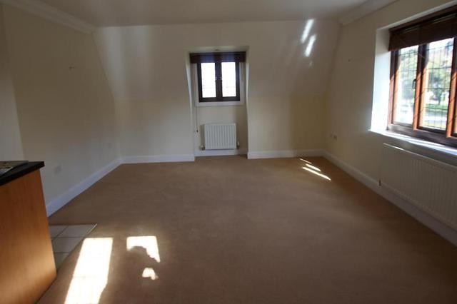  Image of 2 bedroom Apartment to rent in Ashurst Place Dorking RH4 at Dorking, RH4 1QY