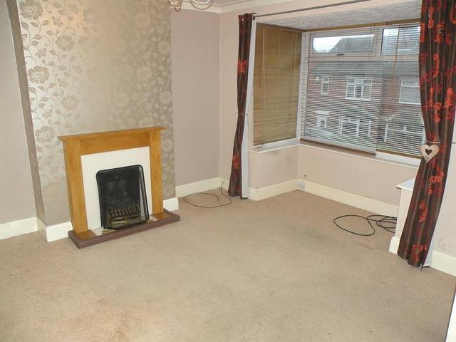  Image of 3 bedroom Terraced house to rent in Aston Place Bramley Leeds LS13 at Bramley, LS13 2DQ