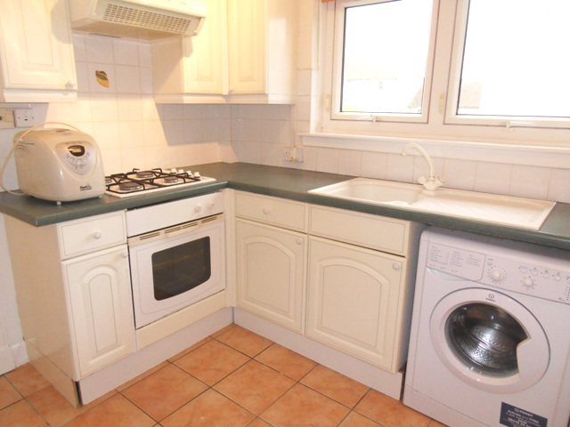  Image of 1 bedroom Flat to rent in Aurs Drive Barrhead Glasgow G78 at Barrhead East Renfrewshire East Renfrewshire, G78 2LR
