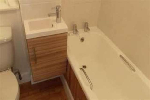  Image of 1 bedroom Flat to rent in The Furlongs Hamilton ML3 at Hamilton, ML3 0BL