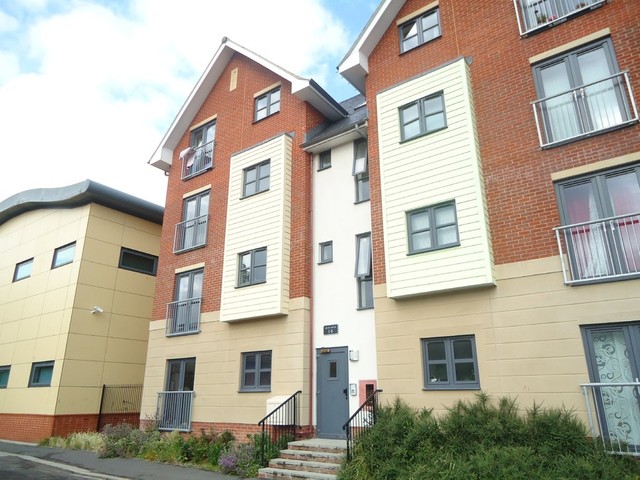  Image of 2 bedroom Apartment for sale in Aylward Street Portsmouth PO1 at Aylward Street  Portsmouth, PO1 3FG