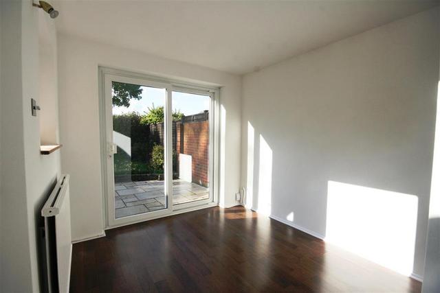  Image of 4 bedroom Semi-Detached house to rent in Baigent Close Winchester SO23 at WINCHESTER  WINCHESTER, SO23 0PE