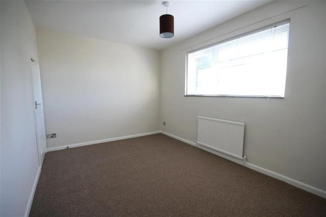  Image of 4 bedroom Semi-Detached house to rent in Baigent Close Winchester SO23 at WINCHESTER  WINCHESTER, SO23 0PE