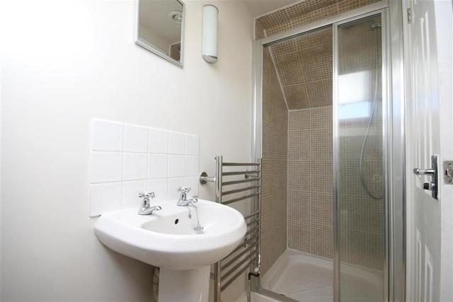  Image of 4 bedroom Semi-Detached house to rent in Baigent Close Winchester SO23 at WINCHESTER  WINCHESTER, SO23 0PE