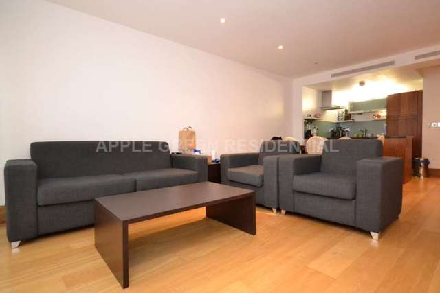  Image of 3 bedroom Apartment to rent in Baker Street London NW1 at Baker Street Baker Street London, NW1 6XE