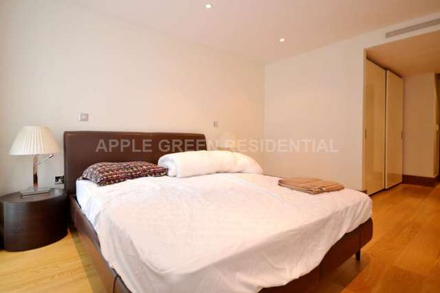  Image of 3 bedroom Apartment to rent in Baker Street London NW1 at Baker Street Baker Street London, NW1 6XE
