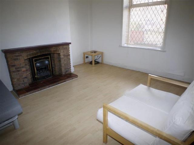  Image of 1 bedroom Terraced house for sale in Bakers Cottages Pudsey LS28 at Pudsey  Pudsey, LS28 7RP
