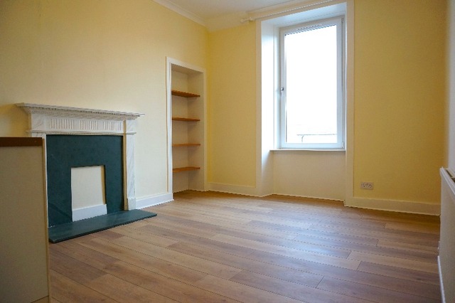  Image of 2 bedroom Flat to rent in Balfour Street Edinburgh EH6 at Leith Walk Edinburgh Edinburgh, EH6 5DG