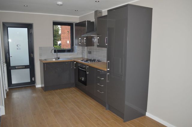  Image of 2 bedroom Town House to rent in Bargate Lincoln LN5 at Lincoln  Lincoln, LN5 8BU