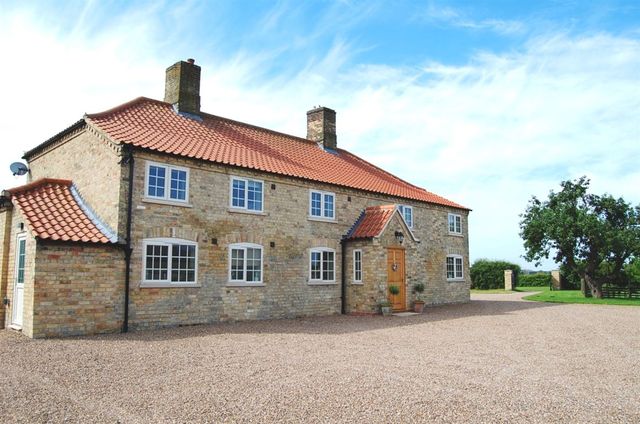  Image of 5 bedroom Detached house to rent in Barlings Lincoln LN3 at Lincoln  Lincoln, LN3 5DG