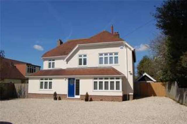  Image of 4 bedroom Detached house to rent in Barrack Lane Aldwick Bognor Regis PO21 at Barrack Lane Aldwick West Sussex, PO21 4DD