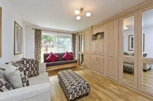  Image of Studio flat to rent in Bartle Road London W11 at Bartle Road  London, W11 1RF