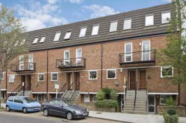  Image of Studio flat to rent in Bartle Road London W11 at Bartle Road  London, W11 1RF