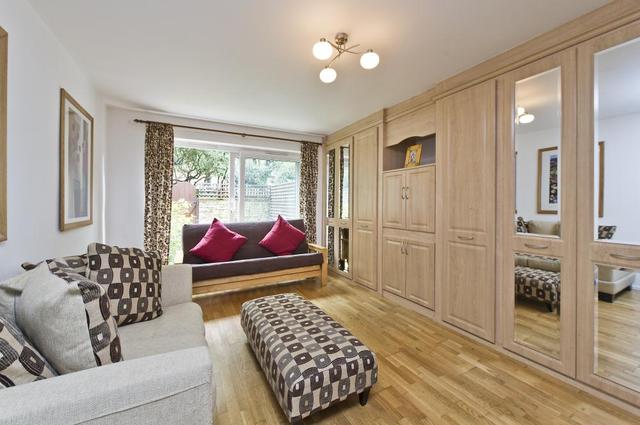  Image of Studio flat to rent in Bartle Road London W11 at Bartle Road  London, W11 1RF