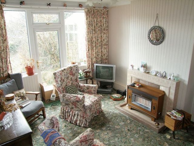  Image of 3 bedroom Semi-Detached house for sale in Barton Lodge Road Hall Green Birmingham B28 at Barton Lodge Road  Birmingham, B28 0RW