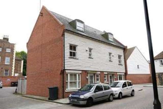  Image of 3 bedroom Detached house to rent in Barton Mill Road Canterbury CT1 at Canterbury, CT1 1BP