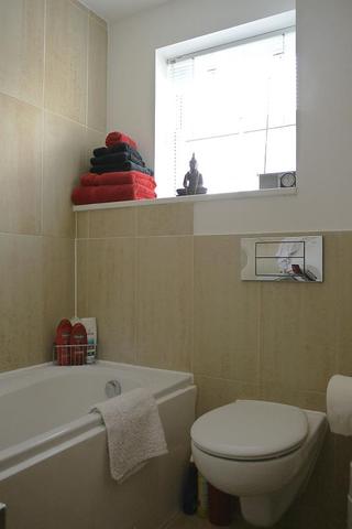  Image of 3 bedroom Detached house to rent in Barton Mill Road Canterbury CT1 at Canterbury, CT1 1BP