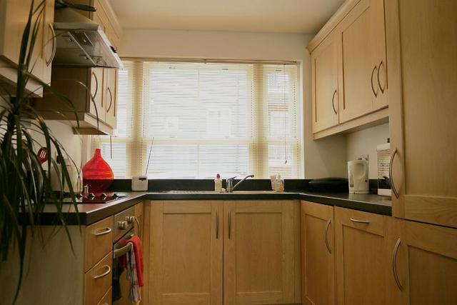  Image of 3 bedroom Detached house to rent in Barton Mill Road Canterbury CT1 at Canterbury, CT1 1BP