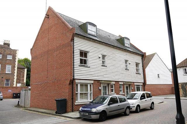  Image of 3 bedroom Detached house to rent in Barton Mill Road Canterbury CT1 at Canterbury, CT1 1BP