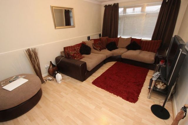  Image of 2 bedroom Flat for sale in Glencarron Way Southampton SO16 at Glencarron Way Bassett Southampton, SO16 7EF