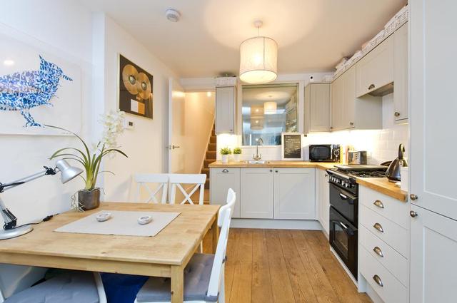  Image of 2 bedroom Detached house to rent in Beauchamp Terrace London SW15 at Beauchamp Terrace  London, SW15 1BW