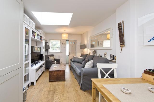  Image of 2 bedroom Detached house to rent in Beauchamp Terrace London SW15 at Beauchamp Terrace  London, SW15 1BW