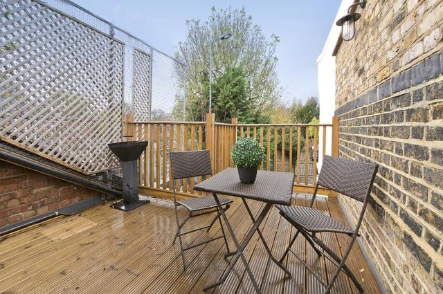  Image of 2 bedroom Detached house to rent in Beauchamp Terrace London SW15 at Beauchamp Terrace  London, SW15 1BW