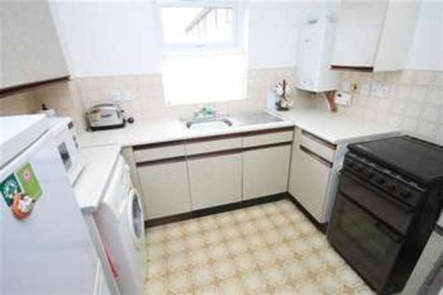  Image of 2 bedroom Flat for sale in Bulkington Avenue Broadwater Worthing BN14 at Broadwater, BN14 7HL