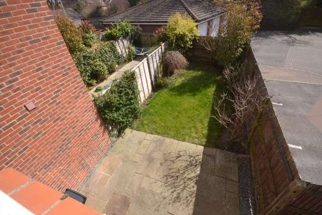  Image of 2 bedroom Semi-Detached house to rent in Benham Drive Spencers Wood Reading RG7 at Benham Drive Spencers Wood Reading, RG7 1FB